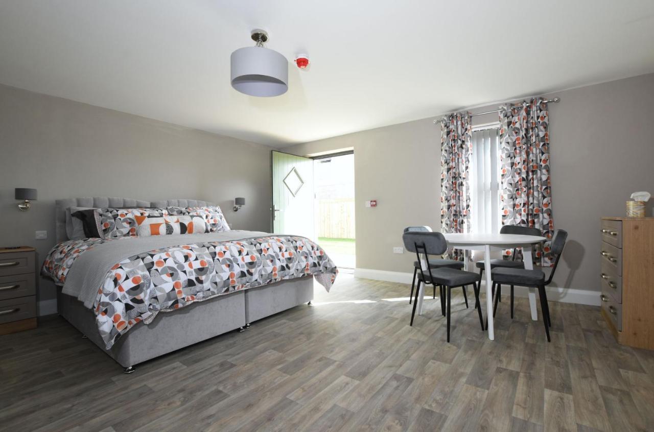 Homestead Hillsborough Guest Rooms Bagian luar foto